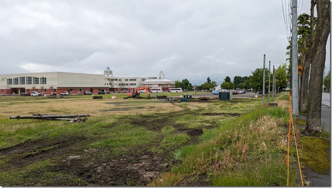 PXL_20240529_231357490