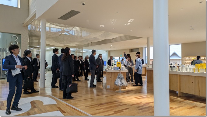 PXL_20251007_065323093