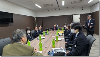 PXL_20251110_052030906