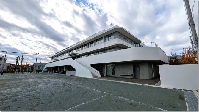 PXL_20251116_022941946